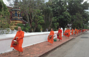 aj-laos-luang-prabang-saffron-robed-monks-with-morning-aims