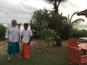 c-sri-lanka-ben-in-sarong-with-kumara