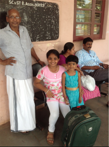 j-india-kerala-man-at-train-station-in-lungi