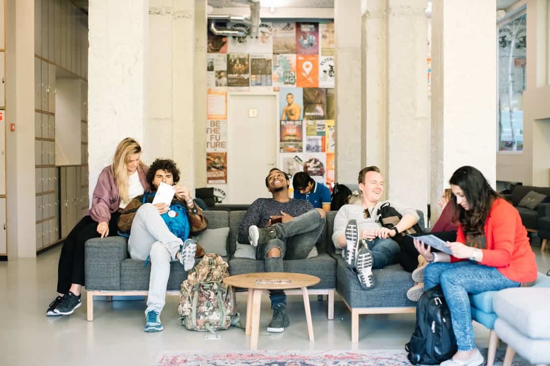 how to get a job overseas