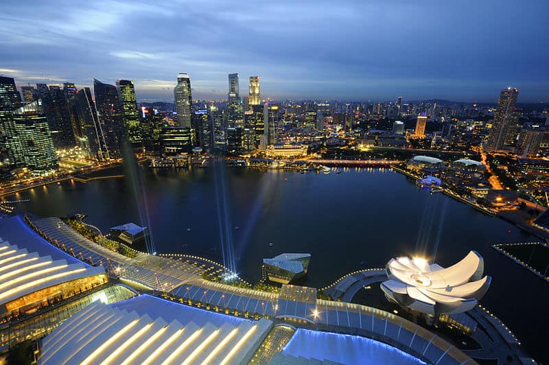 Hong Kong or Singapore: Where to Register Your Company?