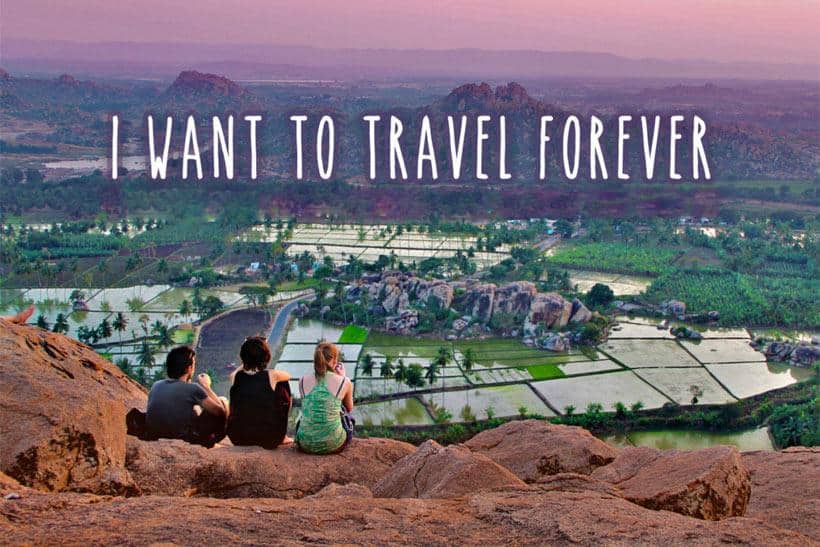 Is Blogging About Your Travels in College a Good Source of Income?