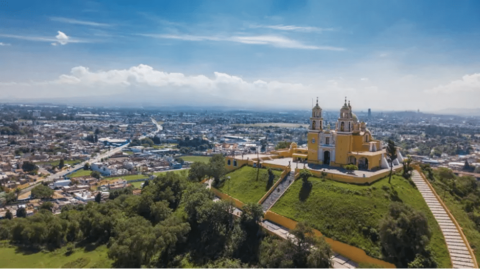 Top 4 Expat Destinations with the Best Weather