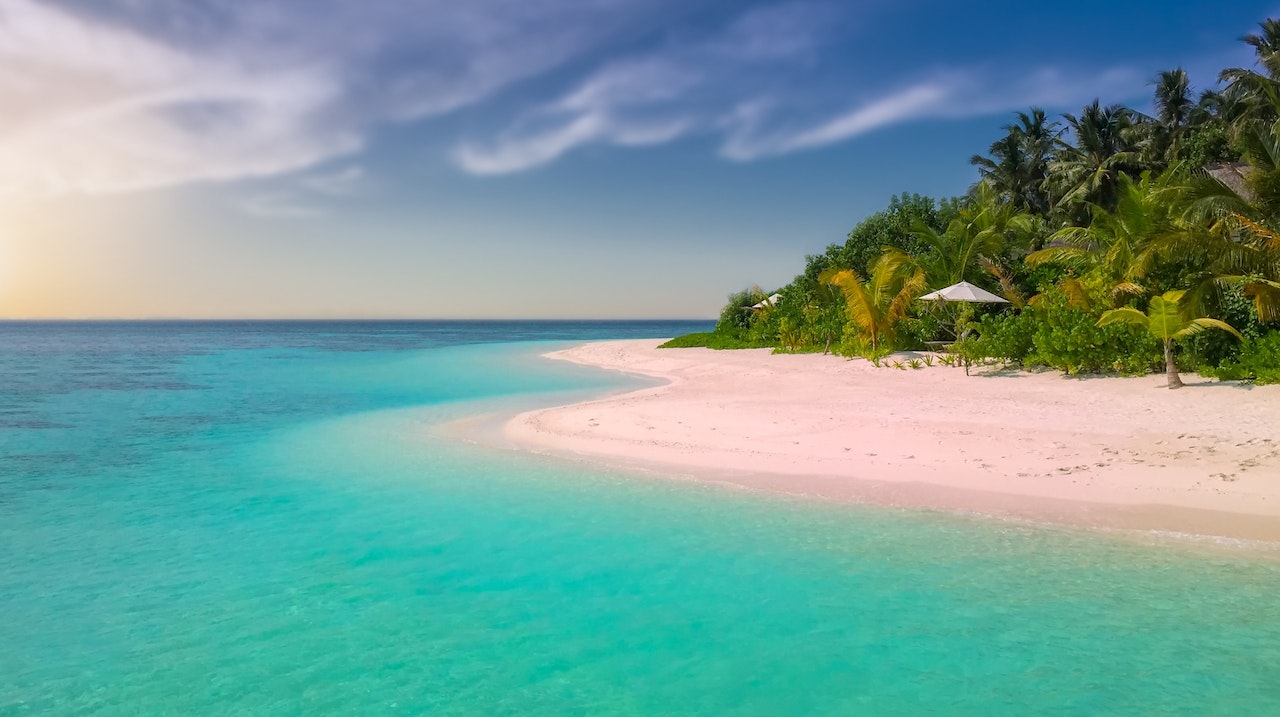 Tropical Dreams: 9 Ways to Get Your Spouse Excited About Moving Overseas