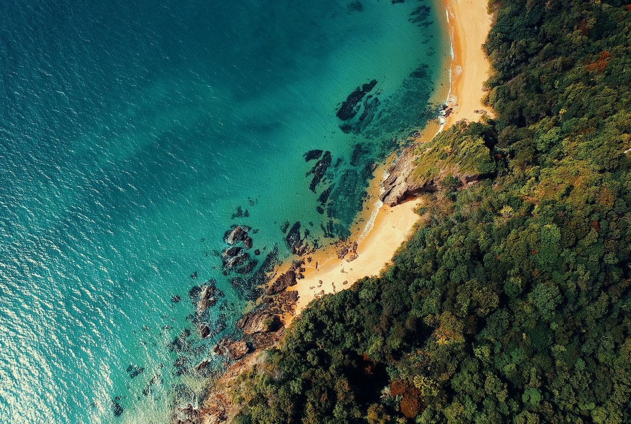 Tropical Dreams: 9 Ways to Get Your Spouse Excited About Moving Overseas