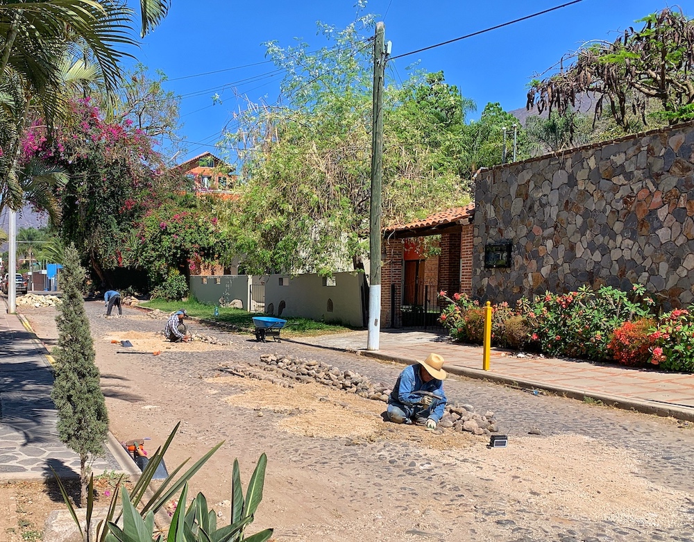 Mexican Road Crew