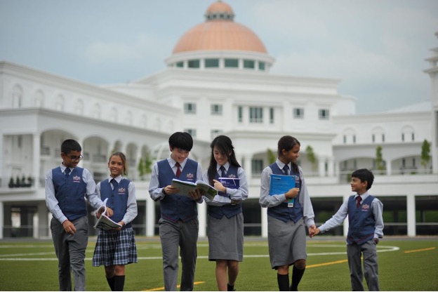 Homeschooling vs. International Schools