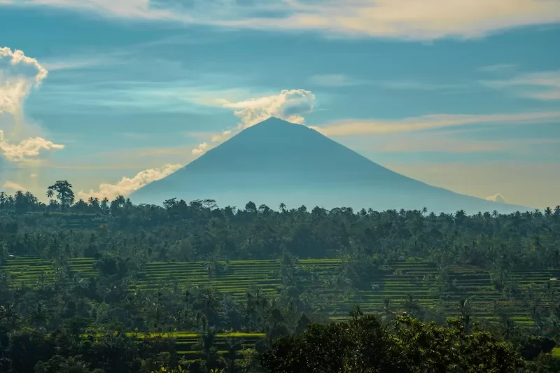 Lush landscapes define the island’s everyday beauty.