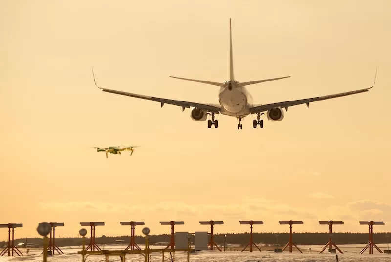 Drone and airplane landing