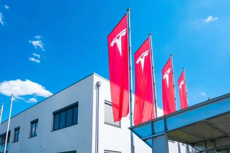 Latest News: Elon Musk’s fortune fluctuates as markets and rivals test his empire
