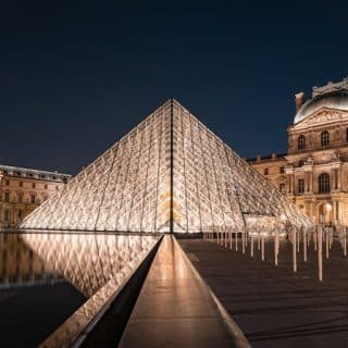 Louvre museum in Paris: Jewels Robbery