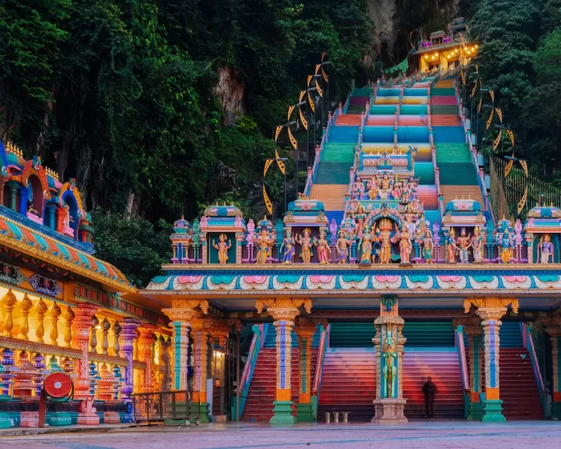 The iconic Batu Caves near Kuala Lumpur, one of Malaysia’s most colorful cultural landmarks and a symbol of its multi-ethnic harmony.