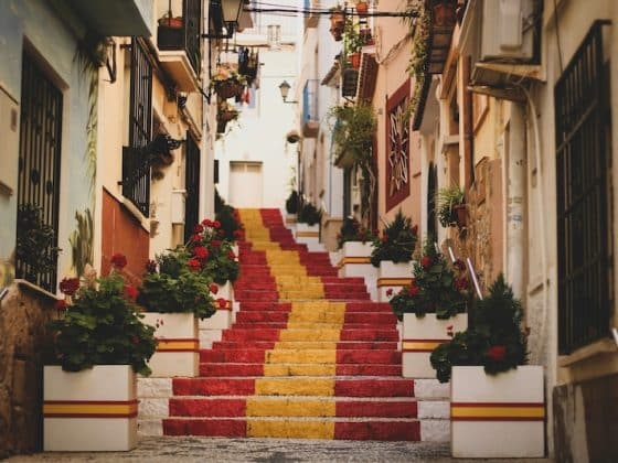 Cost of Living in Spain vs USA: Which Country Gives You More for Your Money?