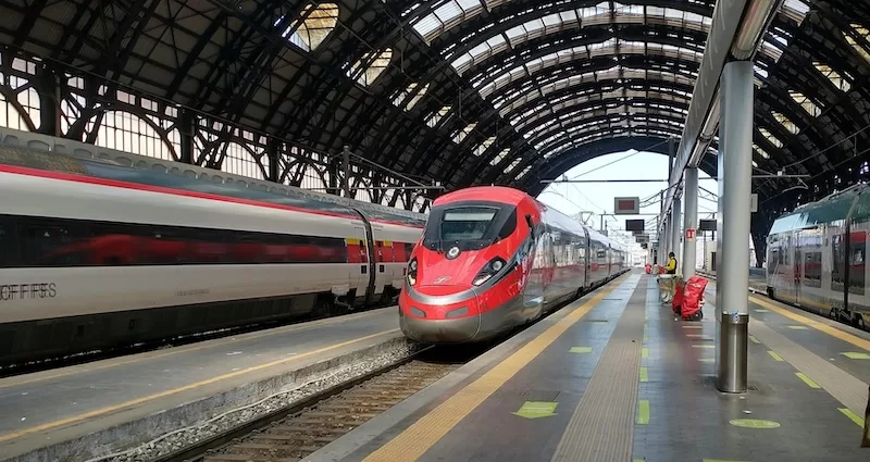Italy’s Frecciarossa trains link cities faster than most commuters can finish a cappuccino.