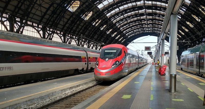 Italy’s Frecciarossa trains link cities faster than most commuters can finish a cappuccino.