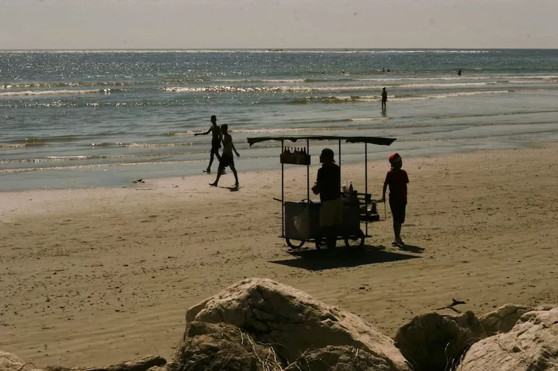 Sámara’s rhythm is easy to fall into: friendly faces, gentle waves, and the comfort of knowing everything you need is within walking distance.
