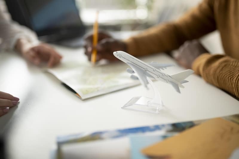 Planning the move: handling paperwork and visas is part of the journey. Costa Rica’s process takes patience, but with the right documents (and a little pura vida attitude), everything falls into place.