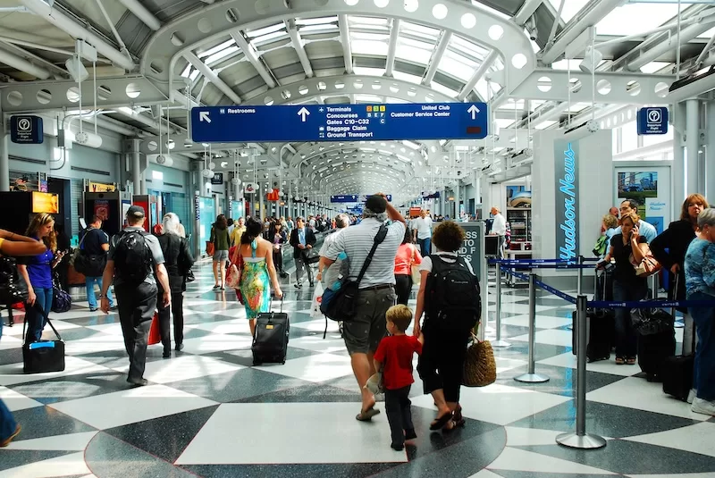 U.S. Government shutdown - Travelers queue at airports