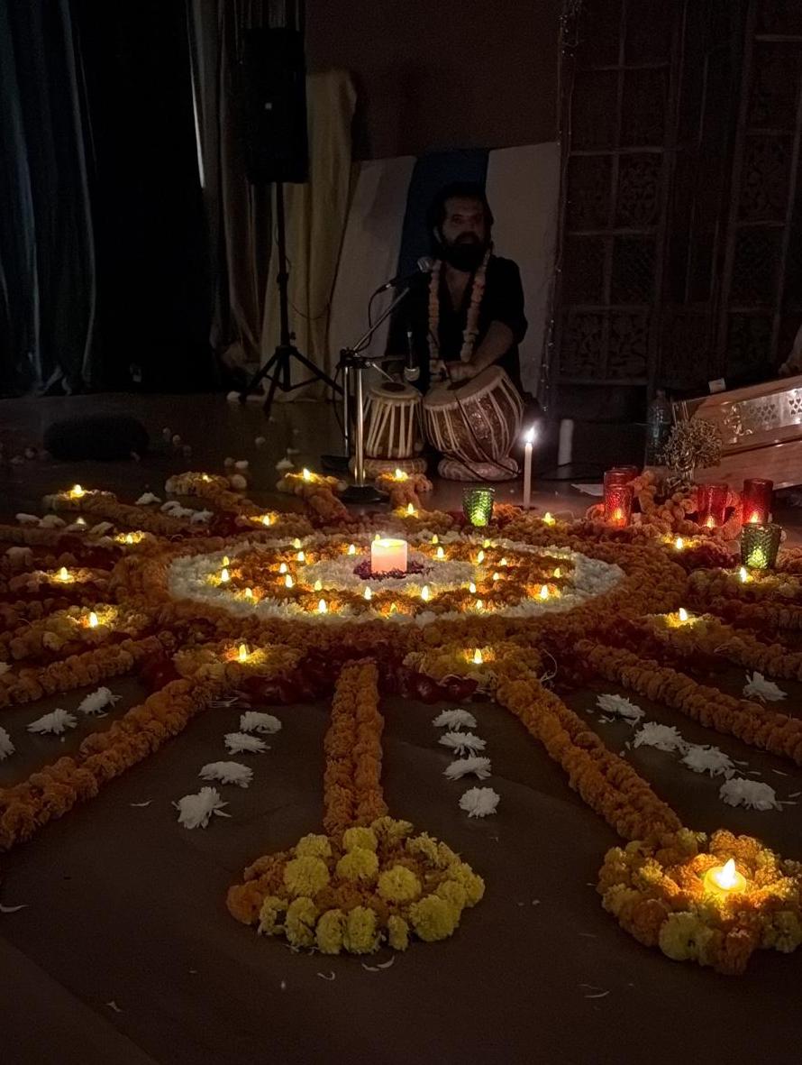Evening Kirtan in Rishikesh