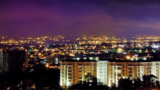 A Landscape of Comfort and Hillside Living at Escazú, San José