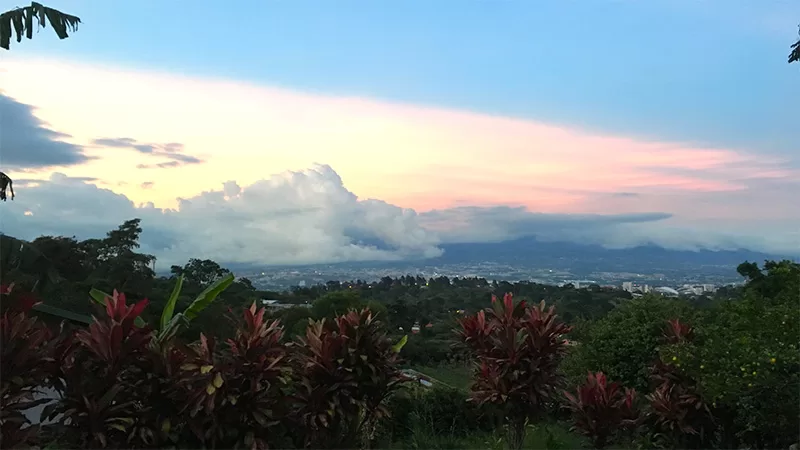 Evenings paint the valley in slow gradients, turning city lights into a soft constellation. Take time to witness the shift, and Escazú begins to reveal the character beneath convenience.