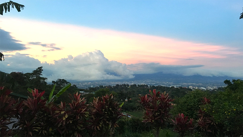 Evenings paint the valley in slow gradients, turning city lights into a soft constellation. Take time to witness the shift, and Escazú begins to reveal the character beneath convenience.