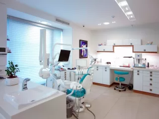 The Hidden Healthcare Question in Every Plan B: What Private Dental Care Can Really Cost Abroad