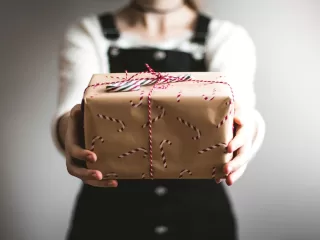 What to Look for When Buying Birthday Gifts Online
