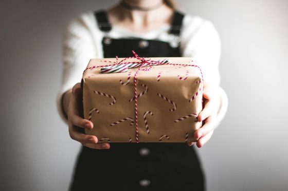 What to Look for When Buying Birthday Gifts Online