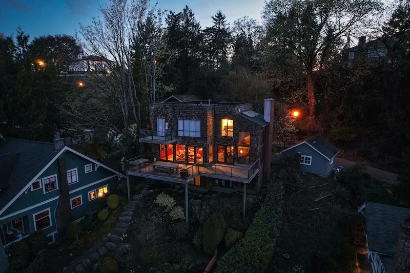 Why Evening Curb Appeal Has Become a Growing Focus in Residential Design