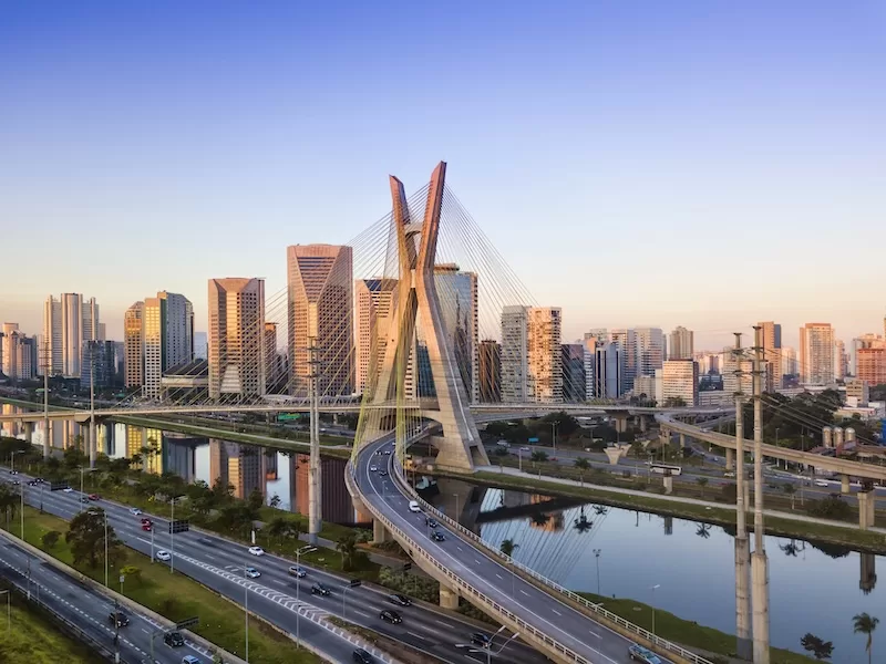 The cable-stayed Octávio Frias de Oliveira bridge over the Pinheiros River in São Paulo.